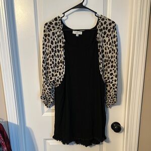 Umgee Black and Tan Ruffled Blouse